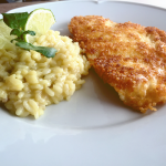 Filé de peixe empanado com farinha Panko e risoto de limão